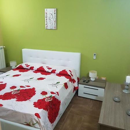 Appartamento Marinella Πίτσο Εξωτερικό φωτογραφία