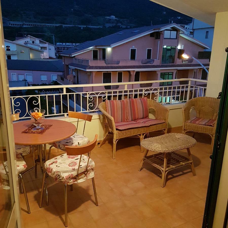 Appartamento Marinella Πίτσο Εξωτερικό φωτογραφία